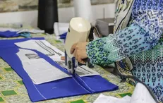 طراحی و تولید مانتو‌های اسلامی به همت دانشجویان خراسان جنوبی