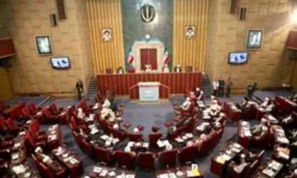 لزوم اصلاح ساختار بانکی و ساماندهی بازار ارزی/از بی&lrm;تدبیری در عرصه اقتصاد پرهیز شود