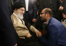روایت نویسنده دفاع مقدس از مراسم شب خاطره با رهبرانقلاب