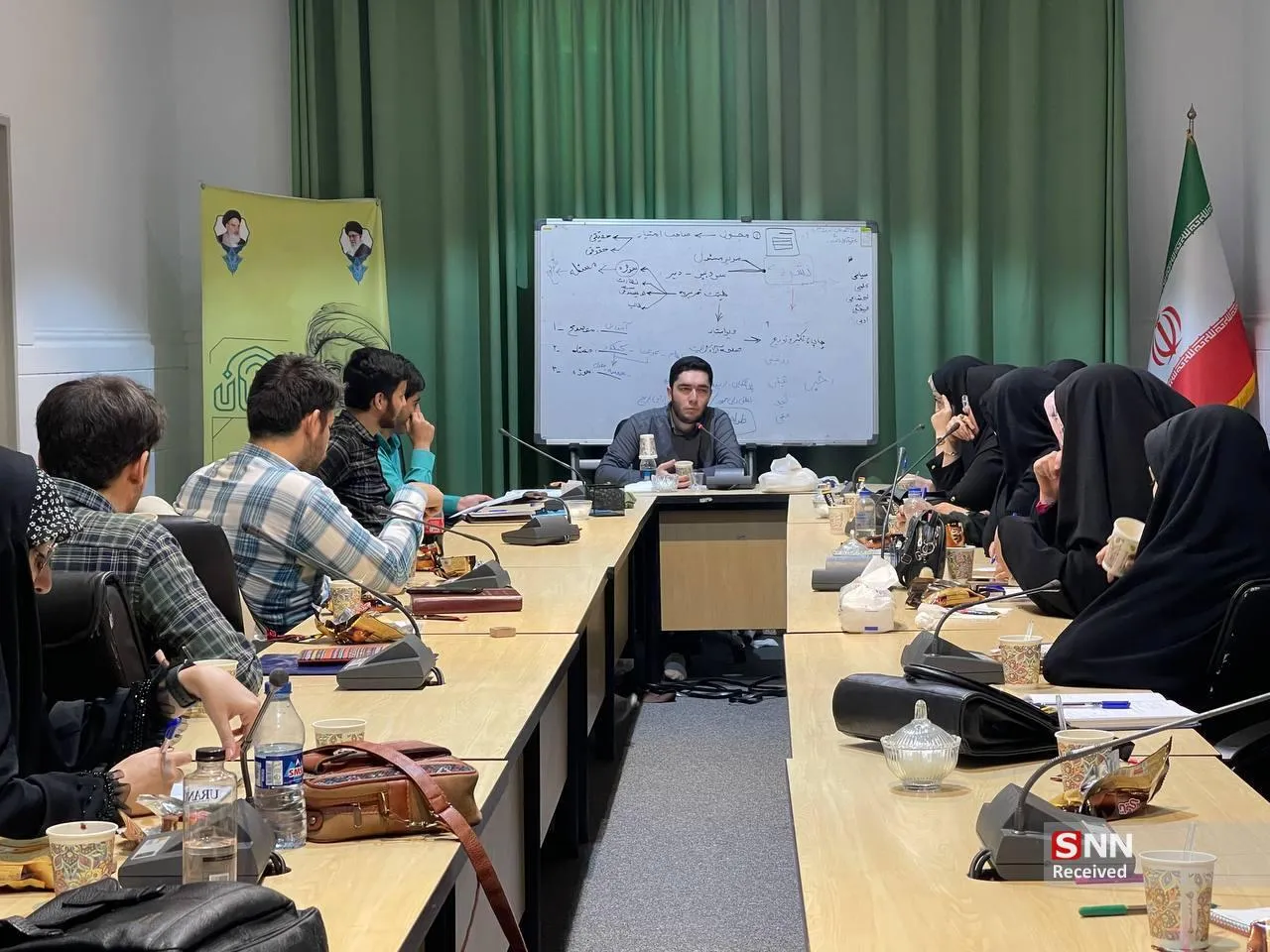 کلاس‌ها و کارگاه نشریات برهان