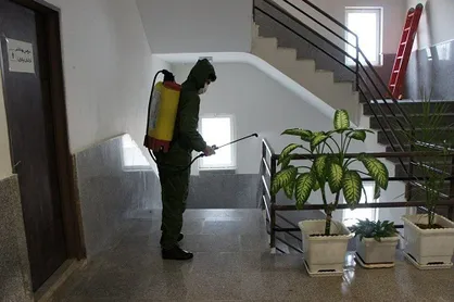 دانشگاه آیت&zwnj;الله بروجردی (ره) ۱۵ فعالیت برای مقابله با کرونا انجام داد