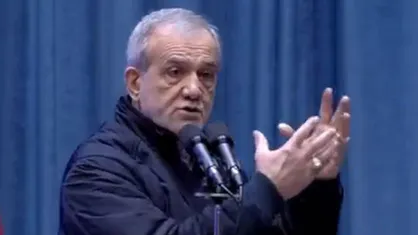 بنده منت اساتید و کارشناسان را می&zwnj;کشم تا کمک کنند مملکت را درست کنیم