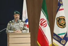 فرمانده پایگاه دریایی بوشهر:نیروی دریایی ارتش مدافع مرز‌های آبی و منافع ملی است