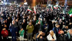 اهالی دهدشت با شعر حماسی «دایه دایه وقت جنگه» وفاداری خود به انقلاب را نشان دادند+فیلم