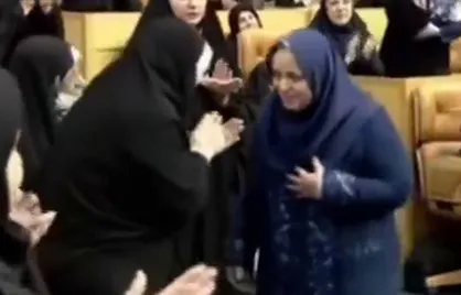 تجلیل رئیس&zwnj;جمهور از مادران و بانوان برگزیده
