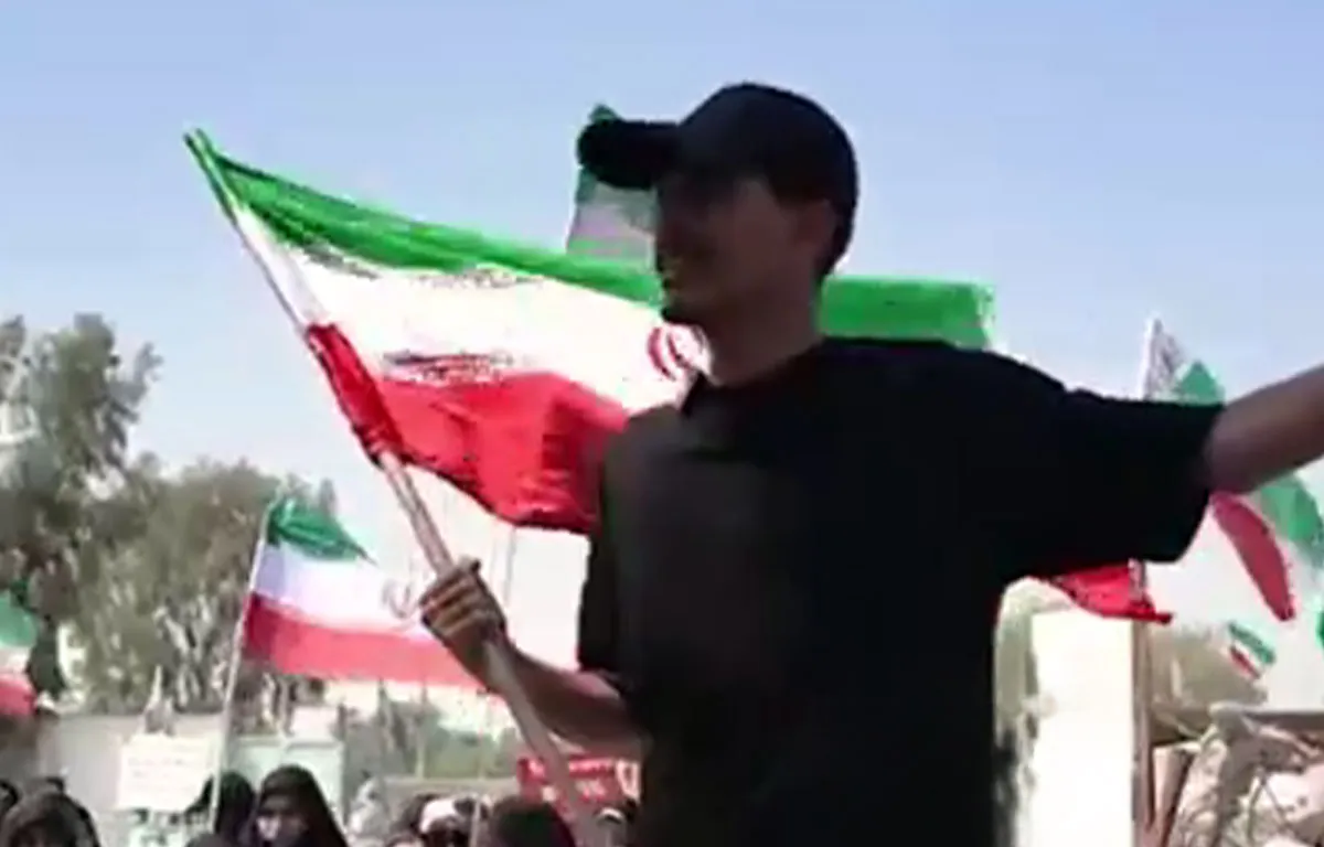 حضور دانشجویان در مقتل کودکان دانش آموز مینابی همزمان با شروع سال تحصیلی