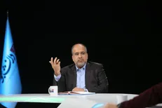 خضریان: رئیس جمهور آمریکا زیاد لاف می‌زند + فیلم