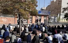 جمعی از دانشجویان تبریزی مقابل دفتر نمایندگی وزارت امور خارجه آذربایجان شرقی تجمع کردند