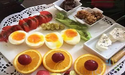 توصیه&zwnj;های تغذیه&zwnj;ای طب&zwnj;سنتی به دانشجویان و دانش&zwnj;آموزان در ایام امتحانات