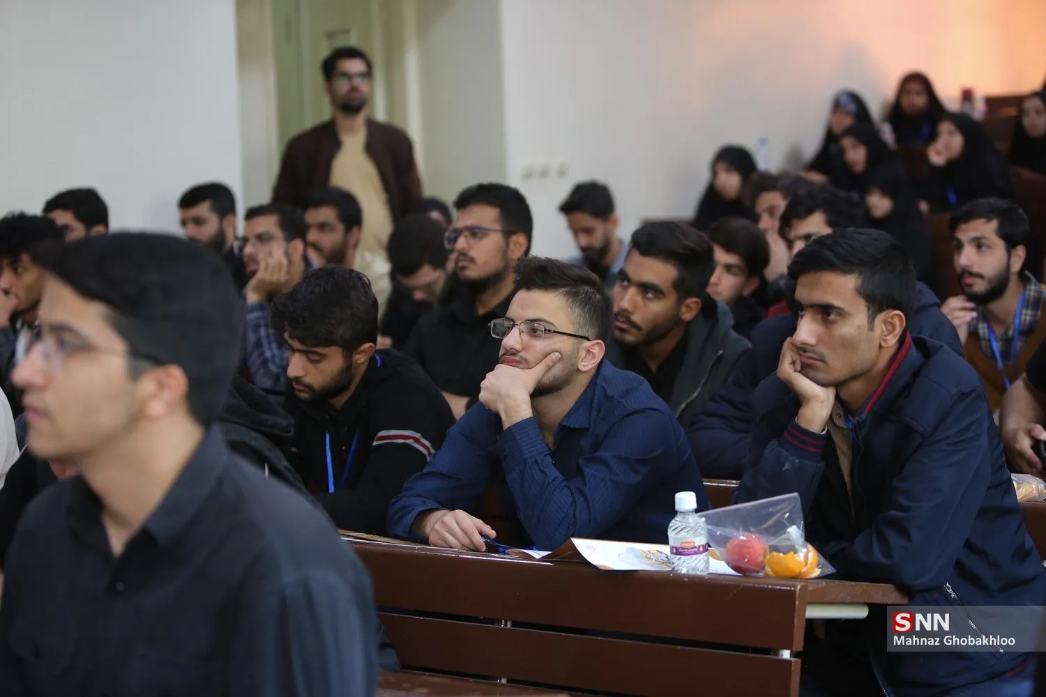 پیشگامان