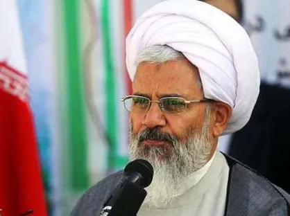 امام جمعه زنجان به سخنرانی پیش&zwnj;ازخطبه دانشجویان رضایت ندادند!