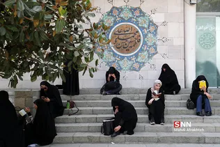 مراسم دعای عرفه در دانشگاه تهران