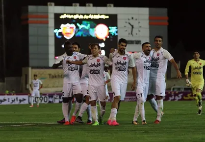پرسپولیس با 9 امتیاز صدرنشین لیگ شد
