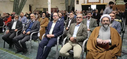 ویژه&zwnj;برنامه &laquo;عَلَم در امتداد قلم&raquo; در مسجد دانشگاه تهران برگزار شد