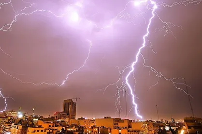 پیش&zwnj;بینی هواشناسی در خصوص وقوع رگبار و رعد و برق