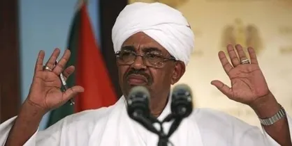 &laquo;البشیر&raquo; از قدرت کناره&zwnj;گیری کرد و چند مسئول سودانی بازداشت شدند