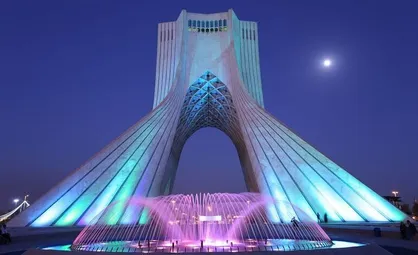 بازدید از برج آزادی در روز زن رایگان شد