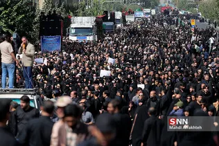 تشییع پیکر 135 شهید گمنام