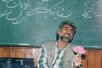 قیصر از میان کلمات / پاسخ&zwnj;های قیصر امین&zwnj;پور به پنج پرسش بی&zwnj;جواب درباره شعر