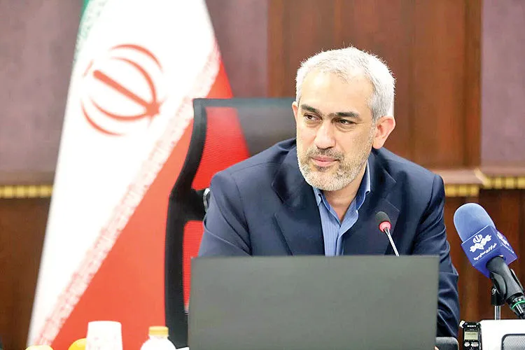 وزیر اقتصاد: مناطق آزاد باید محل اجرای آزمایشی برنامه‌های پیشرو اقتصادی باشند