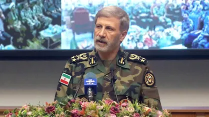 فرمانده کل ارتش: تشدید ادبیات دشمنان را بدون پاسخ نمی&zwnj;&lrm;گذاریم