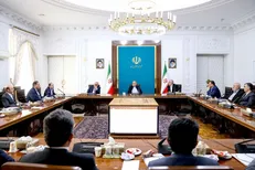 پزشکیان: از سرمایه‌گذاری در زمینه انرژی‌های تجدیدپذیر حمایت می‌کنیم
