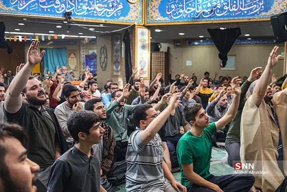 حاشیه نگاری از مراسم اعتکاف دانشگاه تهران/ جاده&zwnj;ای که برای رسیدن به مقصدش وقت و صبر وتلاش نیاز دارد