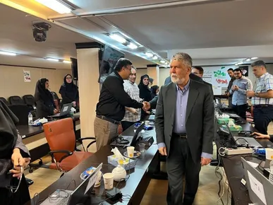 بازدید وزیر فرهنگ از ستاد هفتمین نمایشگاه مجازی کتاب تهران