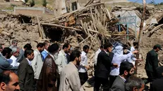 به مناسبت سالگرد وقوع زلزله ی آذربایجان شرقی در سال ۹۱؛
بازنشر تصاویر دیدار رهبر معظم انقلاب از مناطق زلزله زده