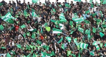 میزبانی ذوب آهن از مس رفسنجان با  حضور هواداران