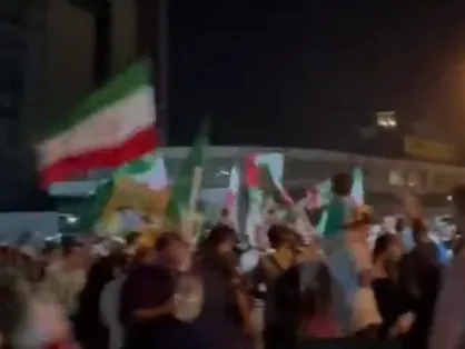 تهرانی&zwnj;ها به خیابان آمدند