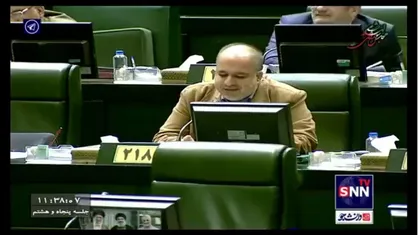 خضریان: دولت به جای رفع مشکلات اساسی مردم به دوگانه سازی جعلی روی آورده است