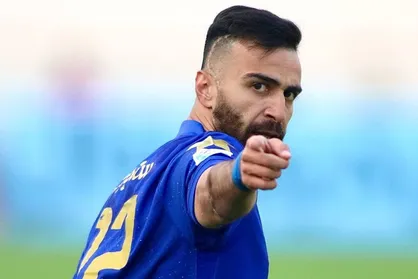 ارسلان مطهری در استقلال ماندگار شد