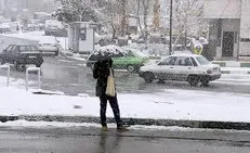 بارش برف و باران در بیشتر استان‌های کشور/ تهران منفی ۴ درجه
