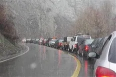 انسداد جاده چالوس و آزادراه تهران-شمال تا اطلاع ثانوی