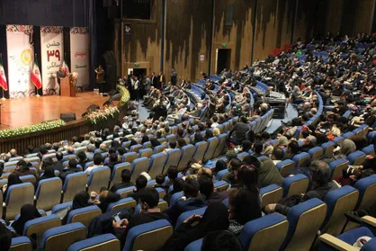 جایزه علمی رضوی به ۳۲ فرهیخته و نخبه دانشگاهی خراسان رضوی اعطا شد