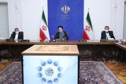پیش&zwnj;بینی&zwnj;های لازم برای توزیع عادلانه واکسن کرونا در استان&zwnj;ها انجام شود/ اطلاع&zwnj;رسانی درباره ویروس و بیماری کرونا باید انضباط و سامان یابد