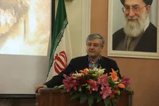 انجمن ادبی دانشگاه تهران می‌تواند در فضای بیرون هم نقش‌آفرینی کند