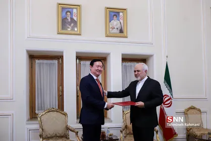 تقدیم رونوشت استوارنامه سفیر جدید چین به ظریف