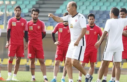 ادعای بازیکنان پرسپولیس: استقلالی&zwnj;ها ۱۷ درصد گرفته&zwnj;اند و باز می&zwnj;نالند!