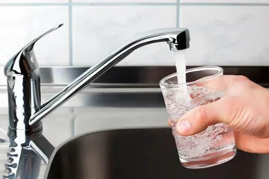 کسری ۶۰ لیتر بر ثانیه آب شرب در اسفراین