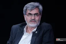 کوچک زاده: می‌گویند آب نیست! از وزیر نیرو بپرسید در روز‌های اخیر چند میلیارد متر مکعب باران به سیل تبدیل شدو اموال مردم را برد؟ + فیلم