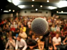 بستری برای ارائه نظرات کاندیدا‌های شورای شهر فارس در برنامه «نبض شهر» فراهم می‌کنیم