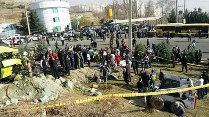 ۵ نفر از معاونین و مدیران دانشگاه آزاد برکنار شدند