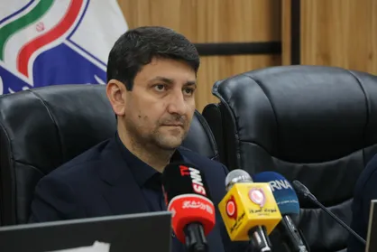 هیچ نقطه کوری در مسیر زائران اربعین نباید باقی بماند/ ۷۸ پروژه ارتباطی ایلام افتتاح شد