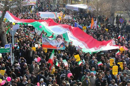 گزارش &laquo;آسوشیتدپرس&raquo; از حماسه بزرگ ایرانی&zwnj;ها در راهپیمایی ۲۲ بهمن