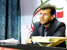 محدودیت قانونی مانع استفاده ظرفیت علمی دانشگاه‌ها در صنعت می‌شود/ حتی احمدی‌نژاد هم نتوانست بنگاه‌داری بانک‌ها را بشکند
