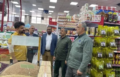 زاکانی: میادین میوه و تره&zwnj;بار در پایتخت مانند همیشه برقرار است