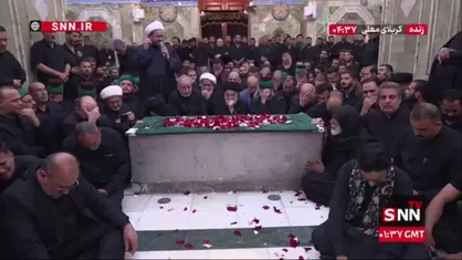 روضه خوانی خادمان حرم حضرت عباس (ع) در جوار پیکر رهبر شهید انقلاب