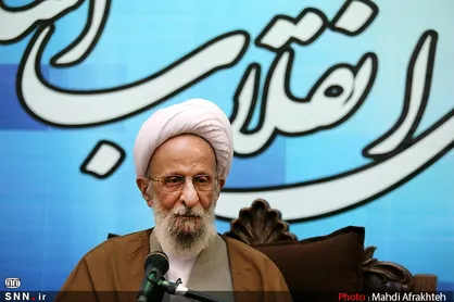نسل جوان با دریافت پاسخ پرسش&zwnj;های خود پای انقلاب می&zwnj;ماند